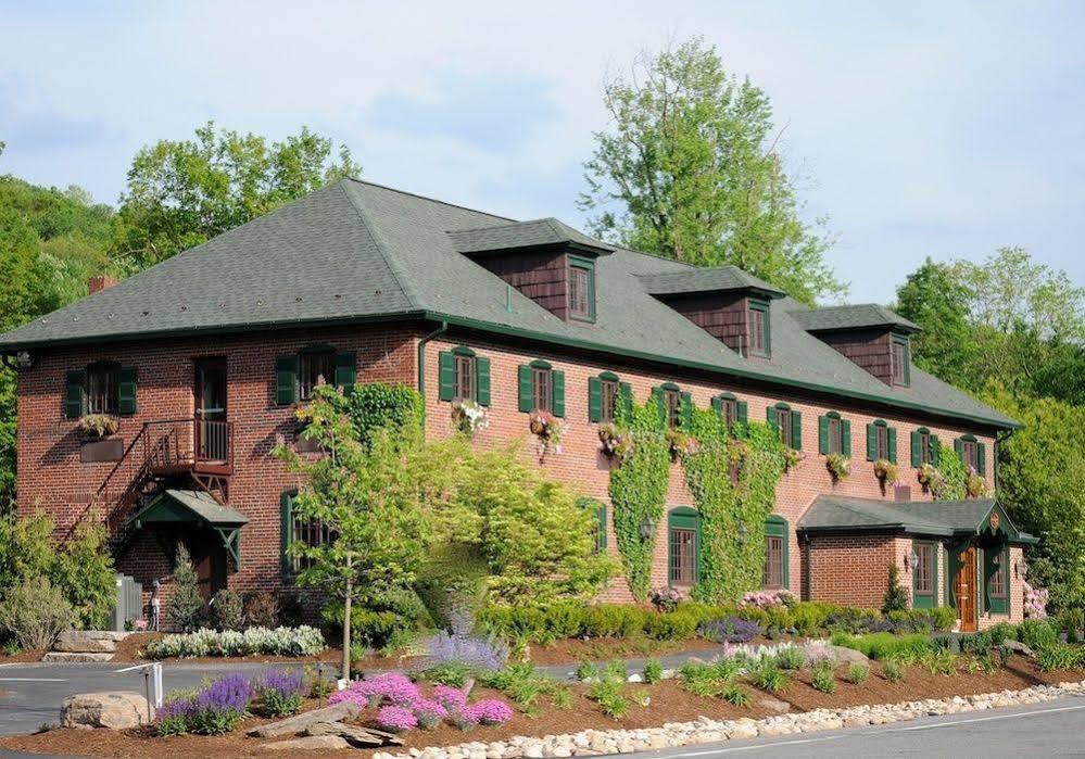 The Beaumont Inn Dallas Exterior photo